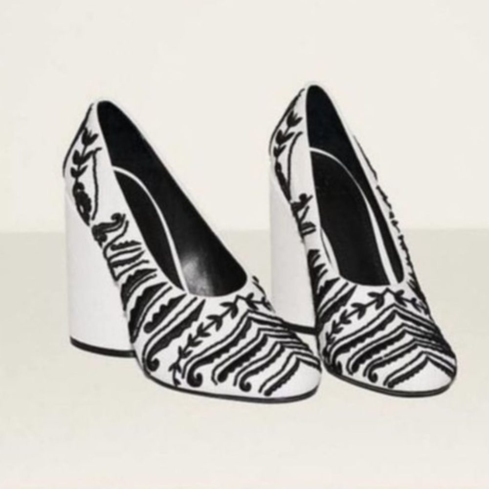 TORY BURCH Lucia Embroidered Embellished Black & White Pumps 7
